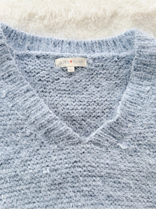 Ultra Flirt Fuzzy Knit Sweater Light Blue Size S Soft Cozy Cropped Fit - Picture 5 of 11